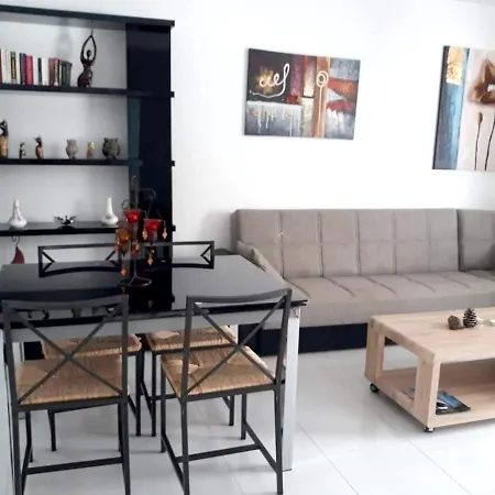 One Bedroom With Shared Pool Garden And Wifi At 1 Km Away From The * Costa Del Silencio