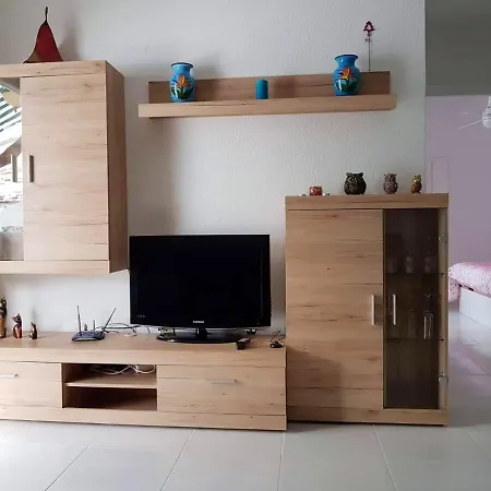 One Bedroom With Shared Pool Garden And Wifi At 1 Km Away From The *